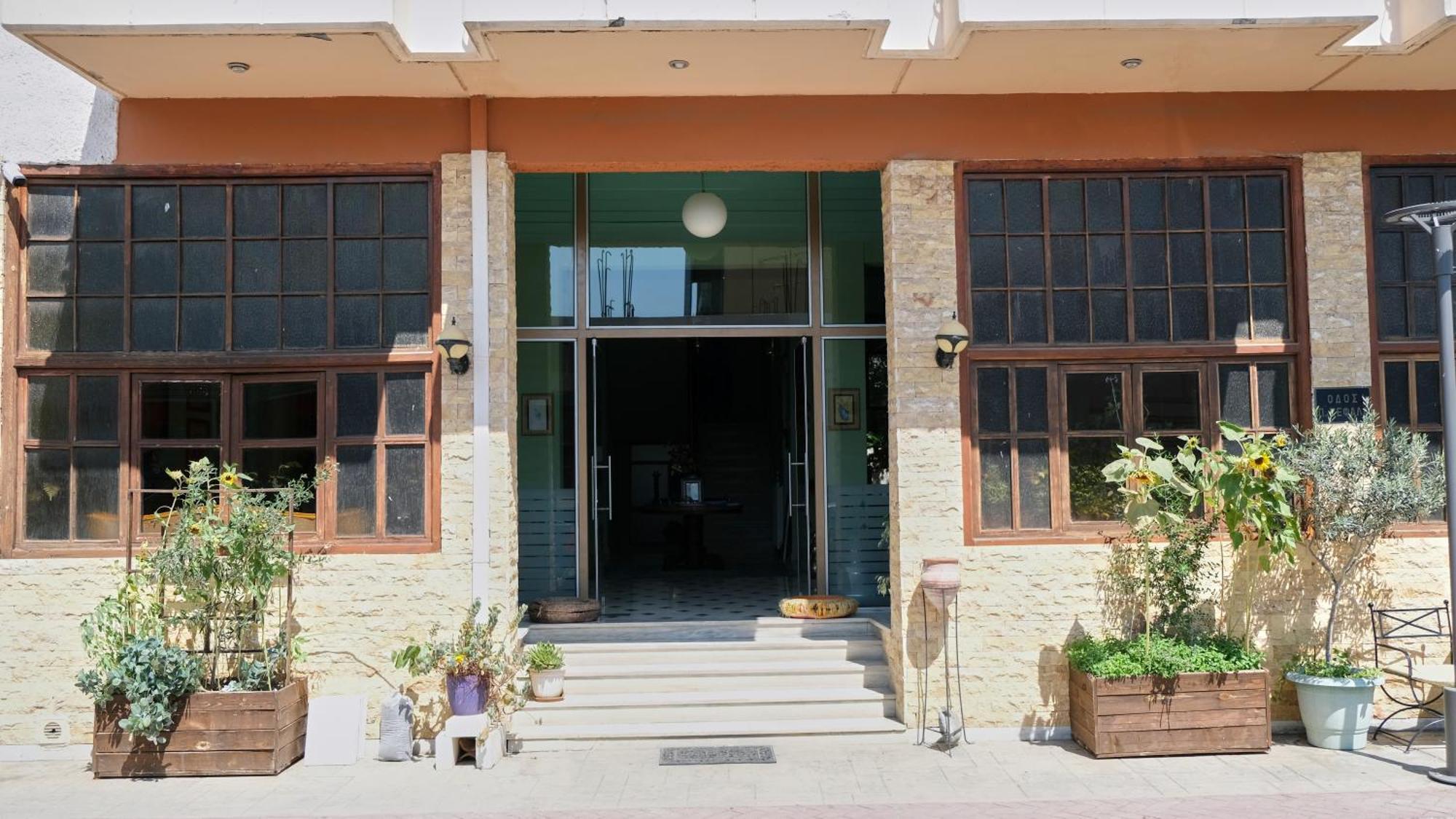 Leto Hotel Megalopolis Zewnętrze zdjęcie